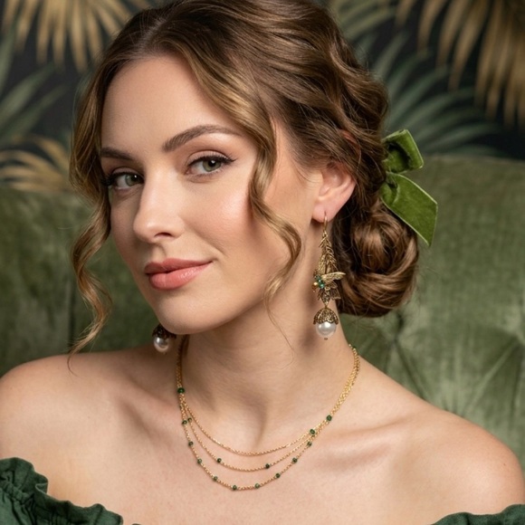 Gold Bird Green Crystal Earrings Vintage Style Ornate Jewelry Faux Pearl NEW - Picture 2 of 9